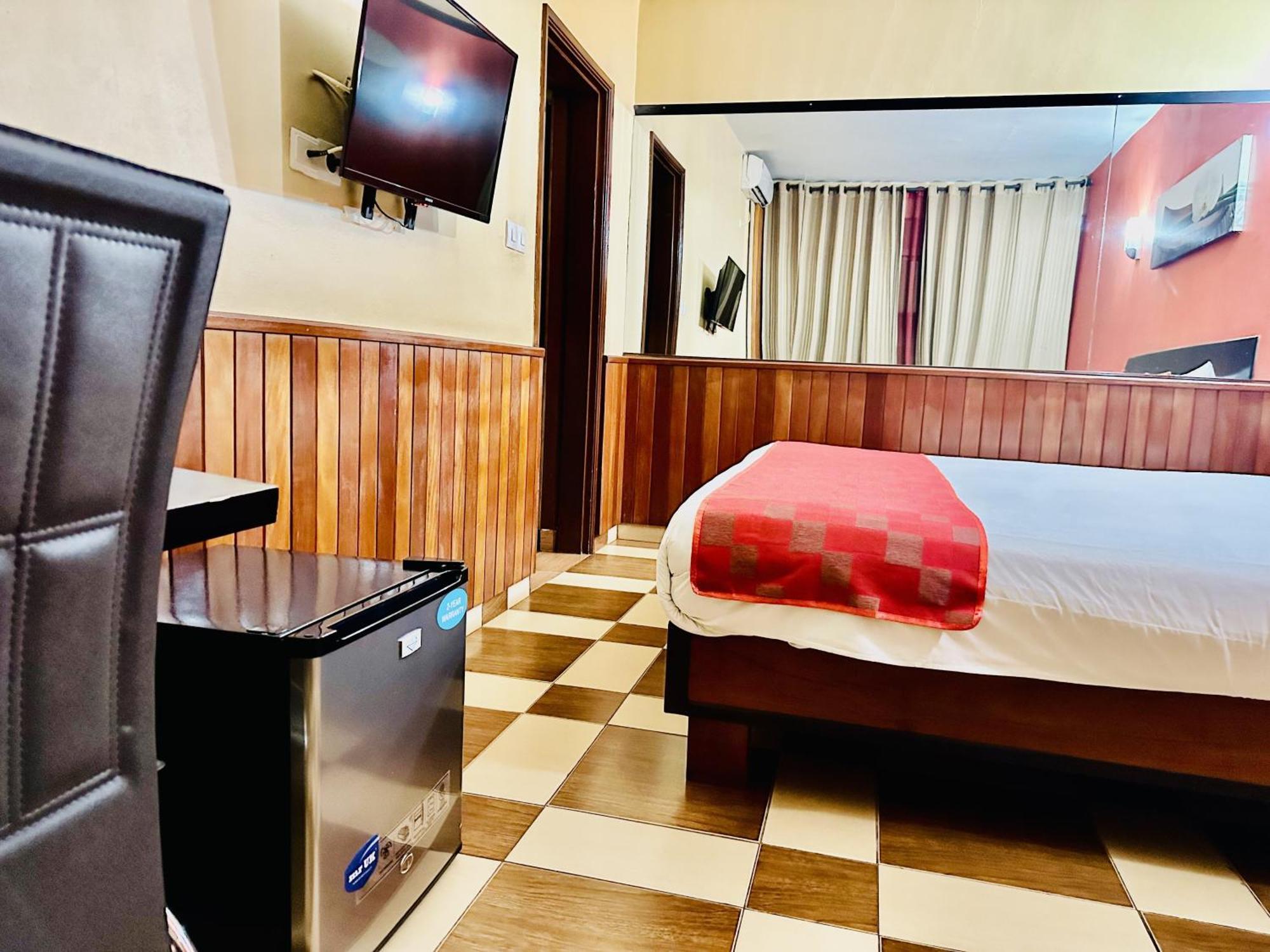 Yaahot Otel Yaoundé Dış mekan fotoğraf