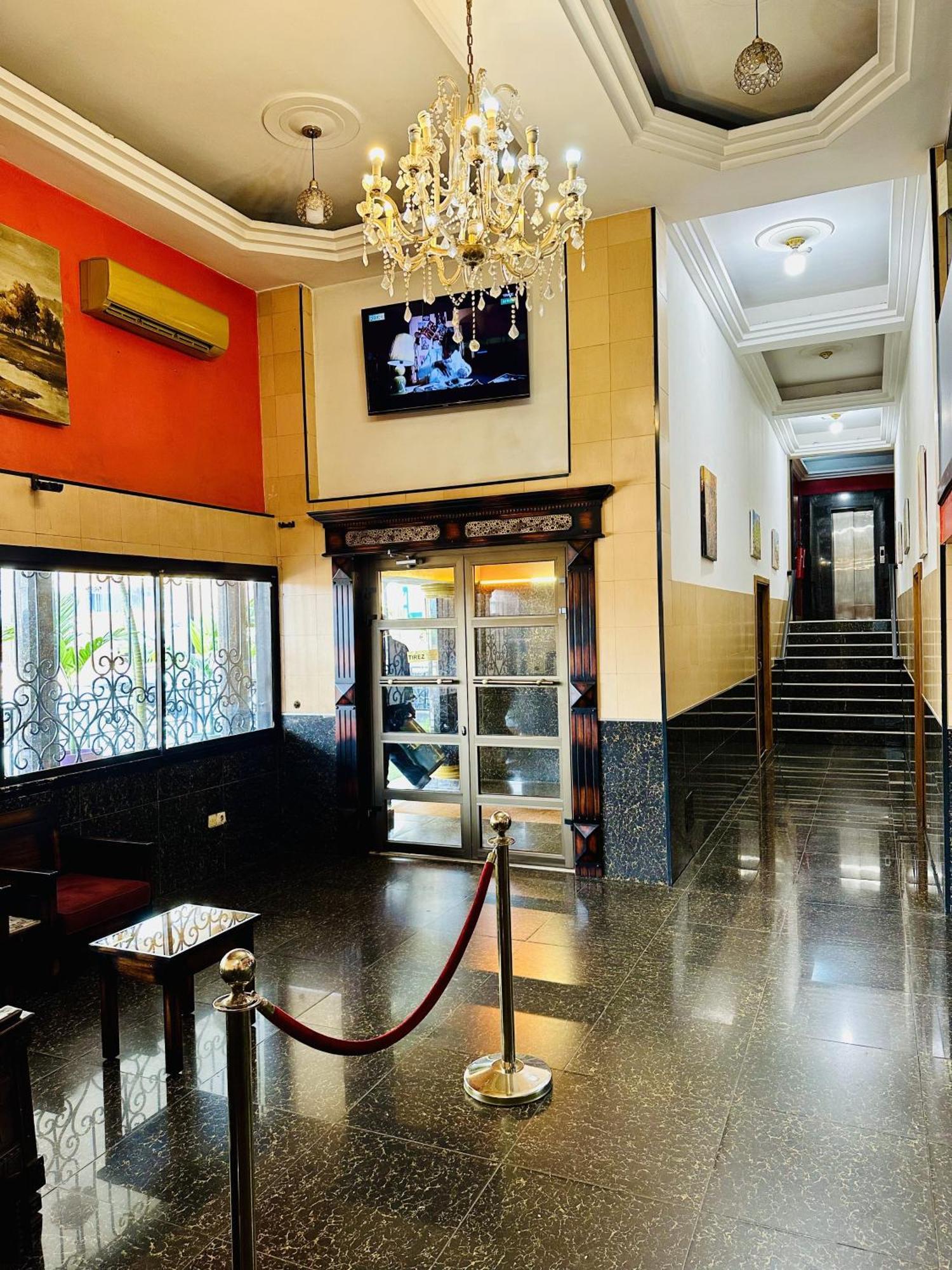 Yaahot Otel Yaoundé Dış mekan fotoğraf