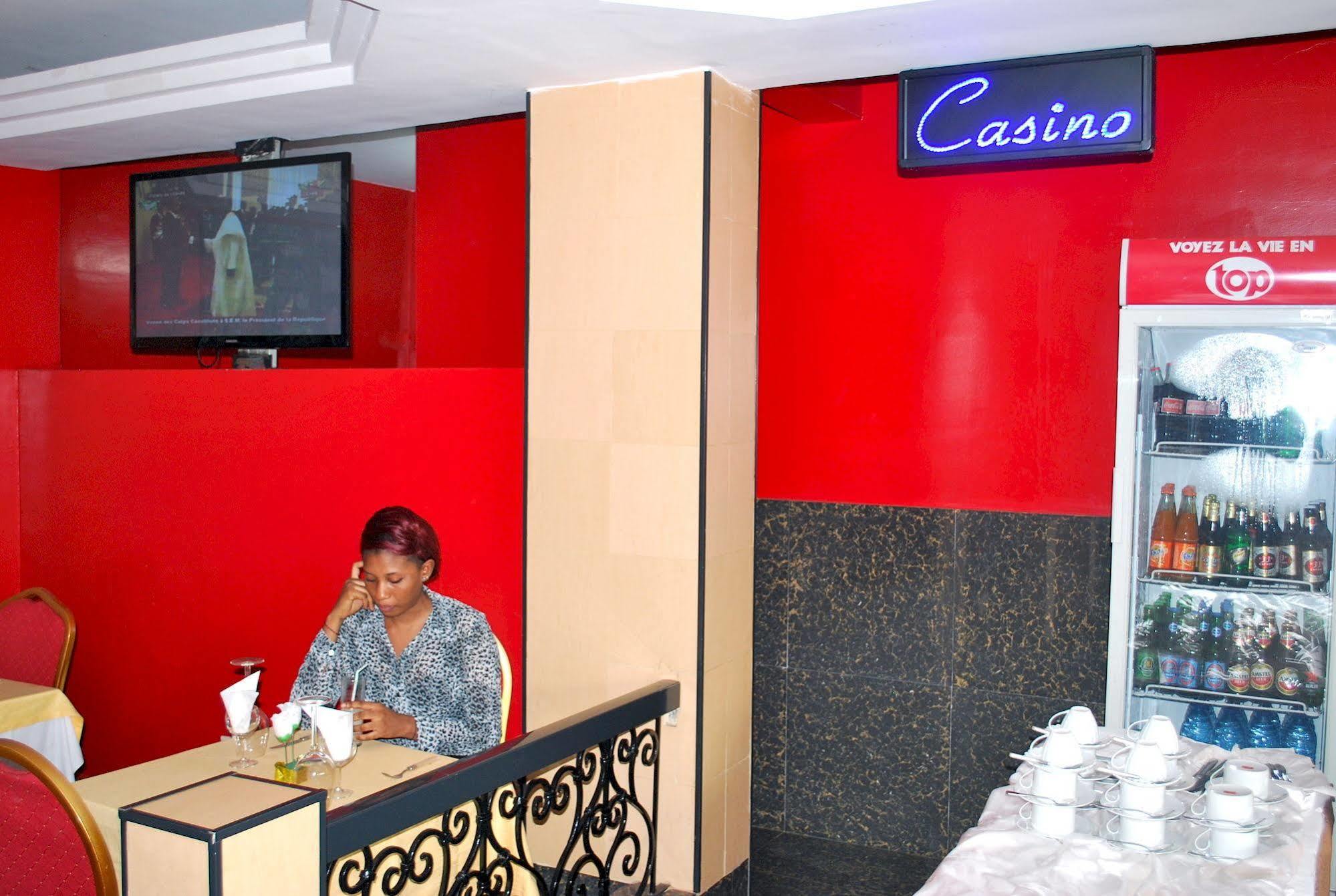 Yaahot Otel Yaoundé Dış mekan fotoğraf