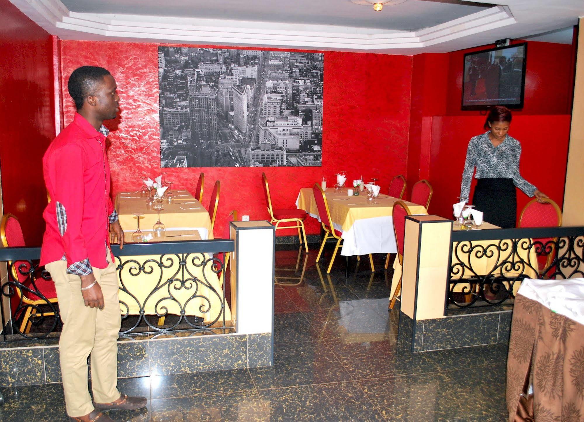 Yaahot Otel Yaoundé Dış mekan fotoğraf